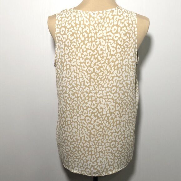 J. Crew Factory Blouse Women's Small Tan Animal Print Sleeveless Pintuck Keyhole - Picture 3 of 7